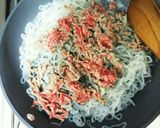 簡単ウマ～♪豚ミンチとニラこんにゃく炒め作り方3写真