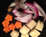一芋と人参の煮物♡作り方1写真