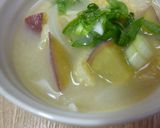 松山あげ入り・さつまいもと玉ねぎのみそ汁作り方4写真