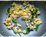 鶏と卵とほうれん草のチャーハン作り方2写真