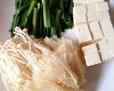 豆腐*えのき*ニラ*ふわふわ卵の味噌汁作り方1写真