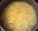 ゆで鶏の茹で汁で～ ふわふわ卵スープ作り方3写真