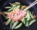 味付けは醤油だけ！水菜と沢庵のツナ炒め作り方4写真