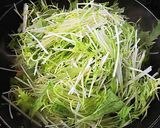 味付けは醤油だけ！水菜と沢庵のツナ炒め作り方5写真