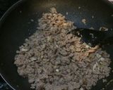 みそ味ひき肉のサラダ丼作り方1写真
