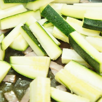 ズッキーニとベーコンのケッパー炒め by イチフユ