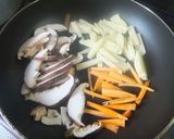 野菜でボリューミーなペペロンチーノ作り方1写真