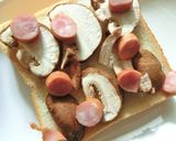 椎茸×ウィンナーのケチャ塩昆布トースト作り方3写真
