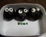 子どもが自分で作るキャラ弁＊ススワタリ作り方21写真