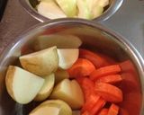 豚こまと新じゃがの煮物作り方1写真