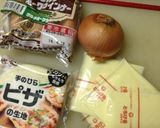 乗せて焼くだけ！手乗りピザ☆作り方1写真