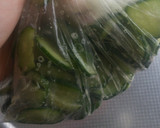 きゅうりとわかめの酢の物＊作り方1写真