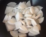 さば水煮缶を使って*大根炒め作り方1写真