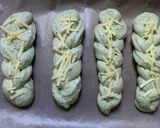 ほうれん草&ピザチーズの三つ編みパン作り方8写真