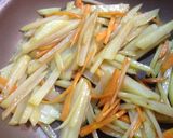 じゃがいもと人参のニンニク醤油できんぴら作り方3写真
