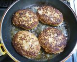 ハンバーグステーキ★おろし玉ねぎソース作り方9写真