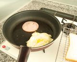 ハムと卵ととろ〜りチーズの♪ホットサンド作り方1写真