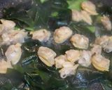 あさりと新わかめの炒め物作り方7写真