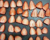 余った餃子の皮で☆イチゴカスタードピザ♪作り方9写真