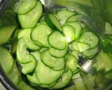 きゅうりと大根のにんにく塩昆布漬け作り方1写真