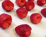 クリームチーズを詰めたフローズンいちご作り方2写真
