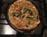 ねぎと玉ねぎたっぷり 焼き親子丼作り方4写真