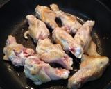 鶏手羽元と大根と卵の煮物作り方1写真