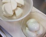 鶏手羽元と大根と卵の煮物作り方2写真
