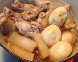 鶏手羽元と大根と卵の煮物作り方5写真