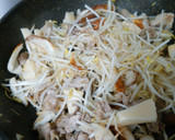 ☆豚肉ともやしの中華風炒め☆作り方4写真