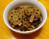 椎茸の軸とレタスの芯と蓮根のきんぴら作り方3写真