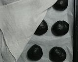 黒糖と竹炭パウダーでふわふわ真っ黒パン！作り方5写真