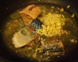 鯖の水煮缶生姜そぼろ丼作り方1写真