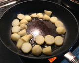 サーモンとじゃがいもの炒め物作り方5写真