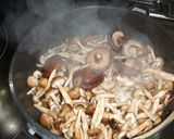 大葉にんにく醤油で☆焼き肉ときのこ炒め☆作り方2写真
