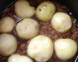 ♡新じゃがいもと挽肉の煮物♡作り方4写真