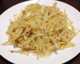もやしと玉ねぎの炒め物作り方3写真