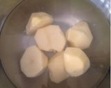 鶏肉とジャガイモの煮物作り方1写真