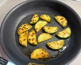 焼きズッキーニとタルタルのオープンサンド作り方3写真