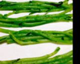 残った春菊の茎の豚肉巻き作り方1写真