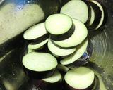 茄子・ピーマンのトマト風味胡麻おかか和え作り方1写真