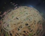 超簡単！セロリの葉とハムのペペロンチーノ作り方4写真