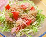 じゃことベーコンとトマトの水菜サラダ作り方3写真