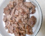 茹でたタケノコと牛細切れ肉の炒め物作り方9写真
