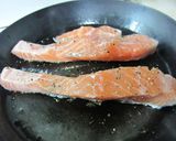 定番♪ほうれん草とサーモンのキッシュ作り方1写真