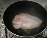 胸肉ゆで鶏（下準備なし・湯に浸すだけ）作り方2写真