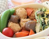 鶏団子とにんじんの早煮物作り方4写真