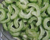 コーンの甘みがおいしいゴーヤのサラダ作り方1写真