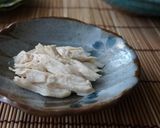 ヘルシー☆新玉葱と若布と蒸し鶏のサラダ作り方1写真