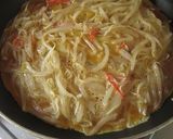 節約☆もやしとカニカマの玉子焼き作り方3写真